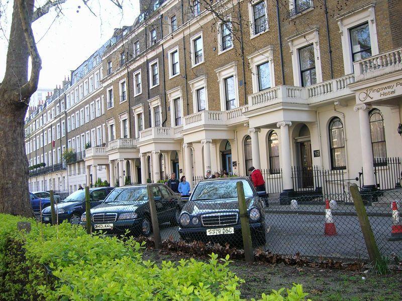 Kingswaypark Hotel At Park Avenue Londres Exterior foto